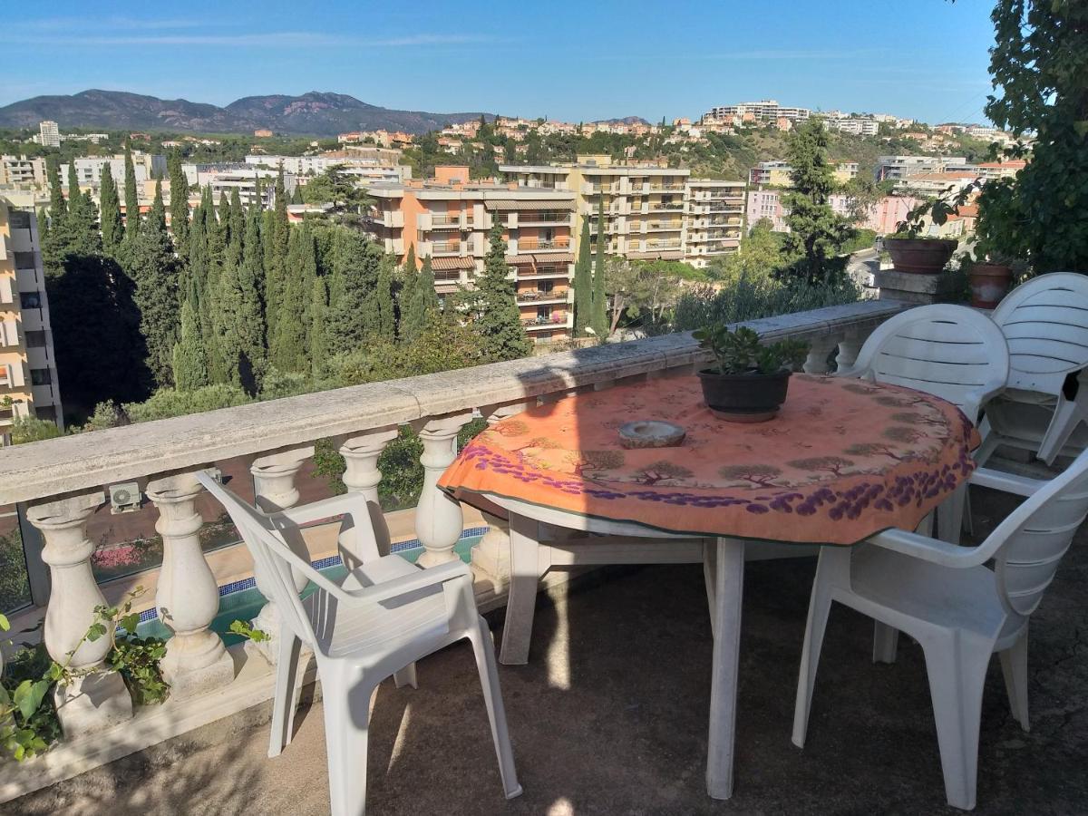 Ravissant Appartement Saint-Raphael Piscine Exterior photo